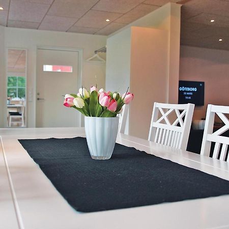 2 Bedroom Cozy Apartment In Habo Mullsjö エクステリア 写真