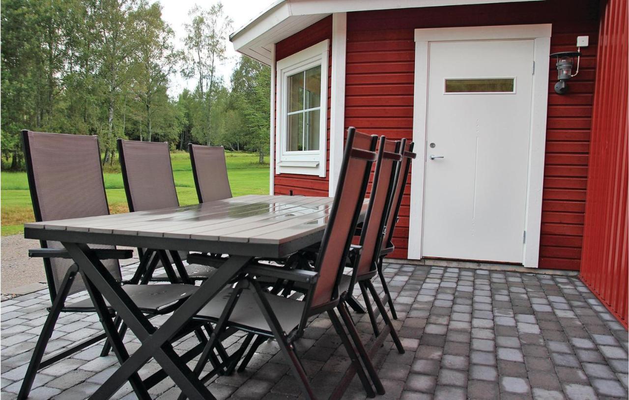 2 Bedroom Cozy Apartment In Habo Mullsjö エクステリア 写真
